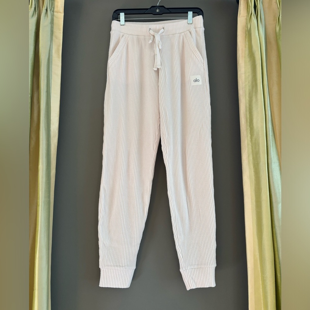 Alo Muse joggers